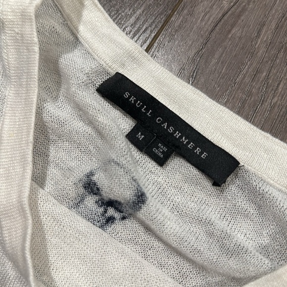 SKULL CASHMERE Susie Skull Print Short Sleeve Crew Neck Tee Tops, White, Medium - Picture 4 of 5